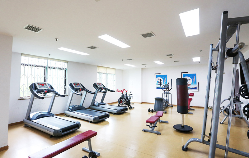 单位健身房器材