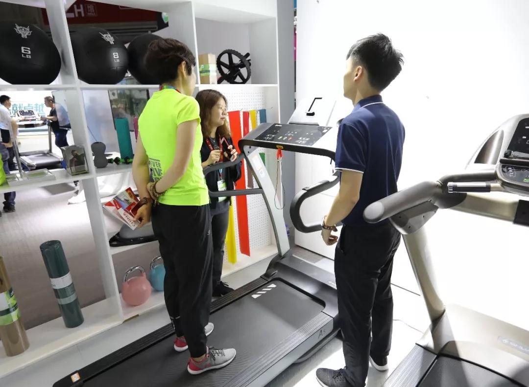 健身器材-MK体育恩波利阿里语音智能A5跑步机